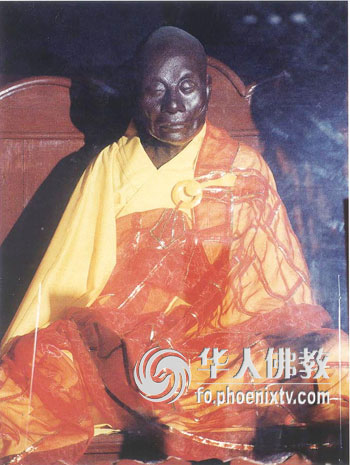南华寺镇山之宝:六祖真身像[图]